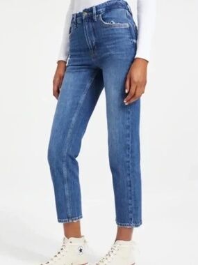 Good American Good Icon Straight Cropped High Rise Jeans 15